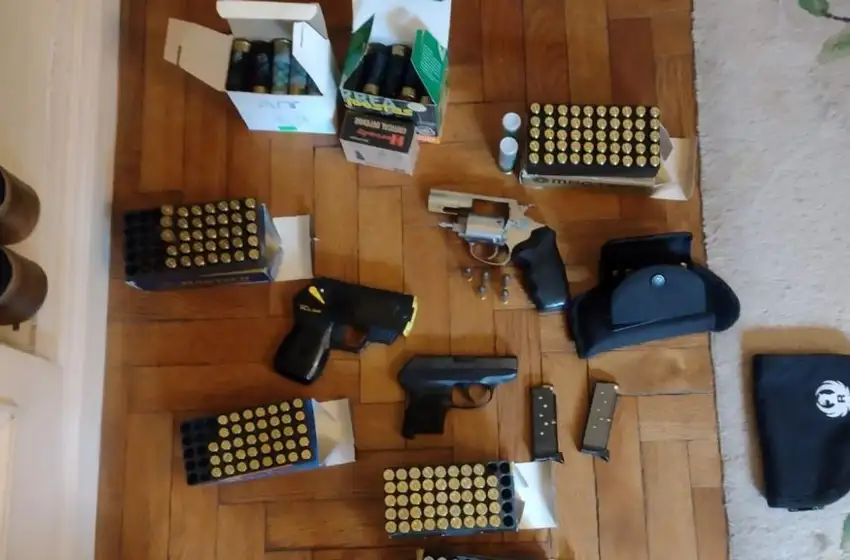 Megaoperativo en Mar del Plata, Misiones y Corrientes: dos detenidos, 10 armas secuestradas y 22 menores identificados