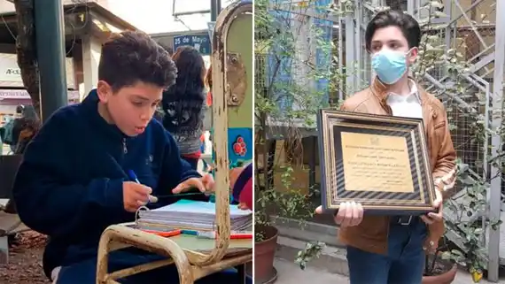 Hacía la tarea en la calle y lo declararon adolescente destacado: la historia