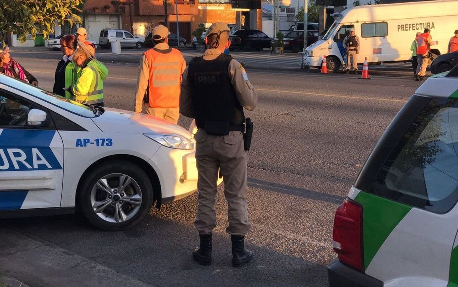 Tránsito intensifica operativos de control con Prefectura