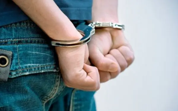 Detuvieron a un hombre por violar una cautelar