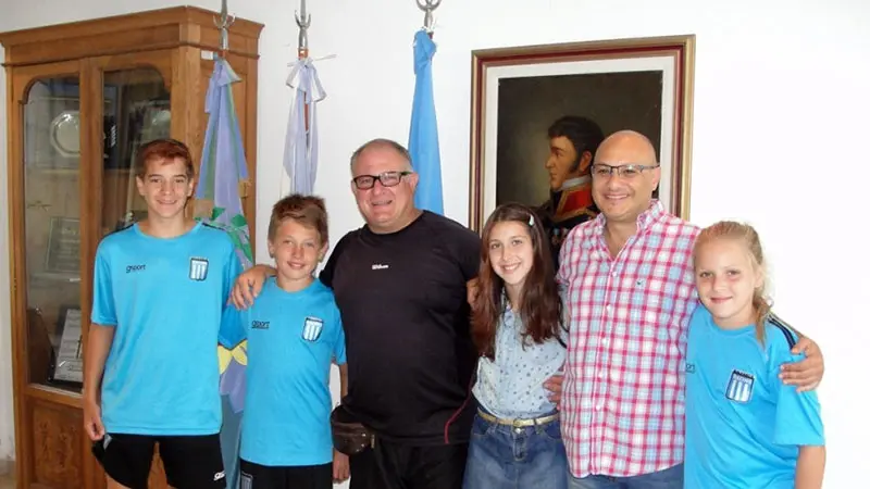 En Balcarce otorgaron un incentivo económico a jóvenes nadadores