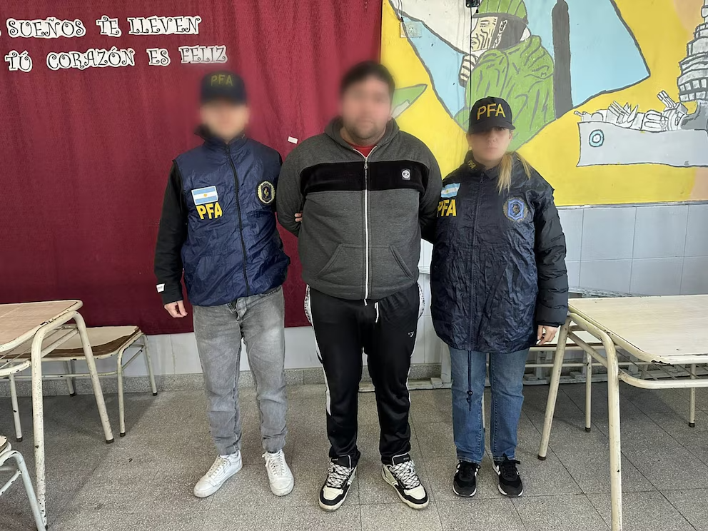El padrón los expuso: detenidos mientras intentaban sufragar