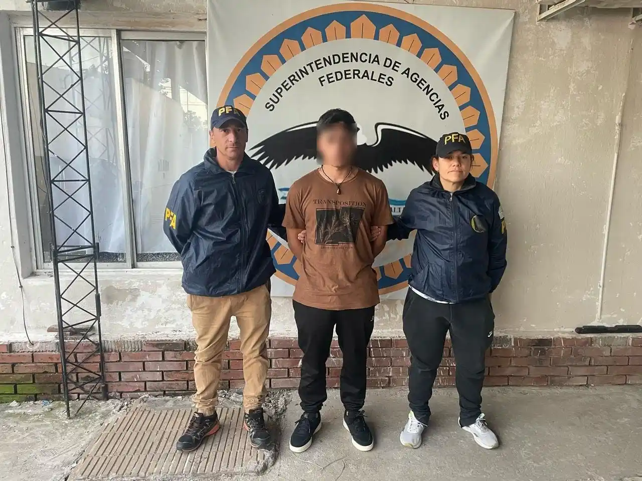 La Policía Federal Argentina detiene a un individuo por falsificación de documento público en Chascomús