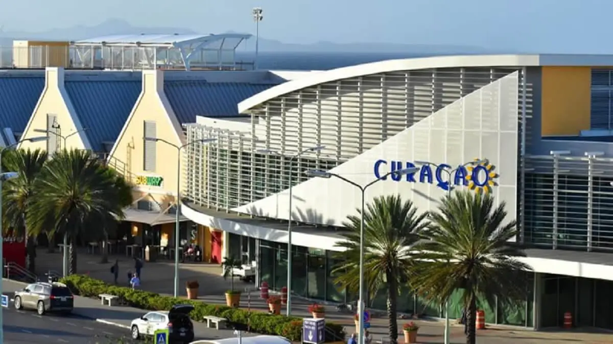 SIETE AEROLÍNEAS cubrirán rutas entre Curazao y Caracas luego de la apertura de frontera