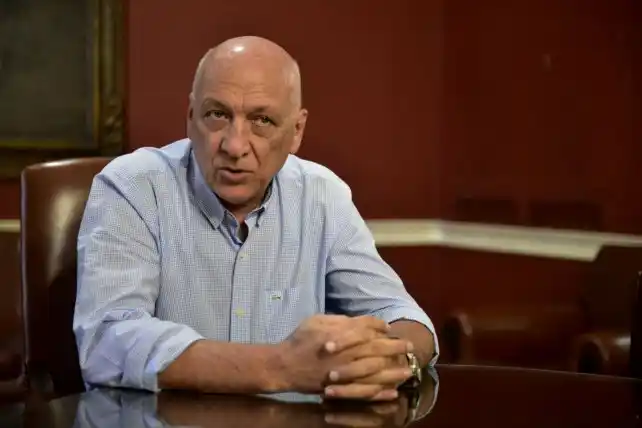 Bonfatti rechazó el pago de la deuda con obras