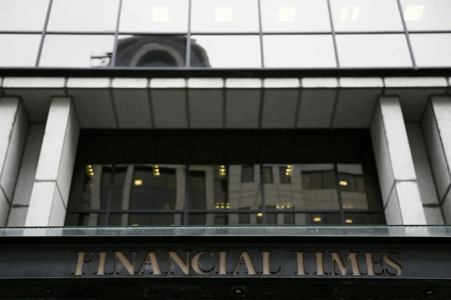 El diario británico Financial Times advirtió sobre el “tsunami de juicios” que afronta el país en tribunales extranjeros.