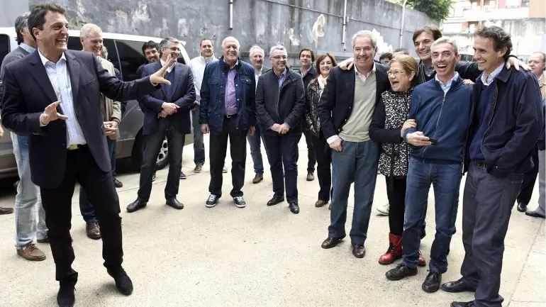 Massa reunió a sus intendentes y acordaron estrategias en la Provincia