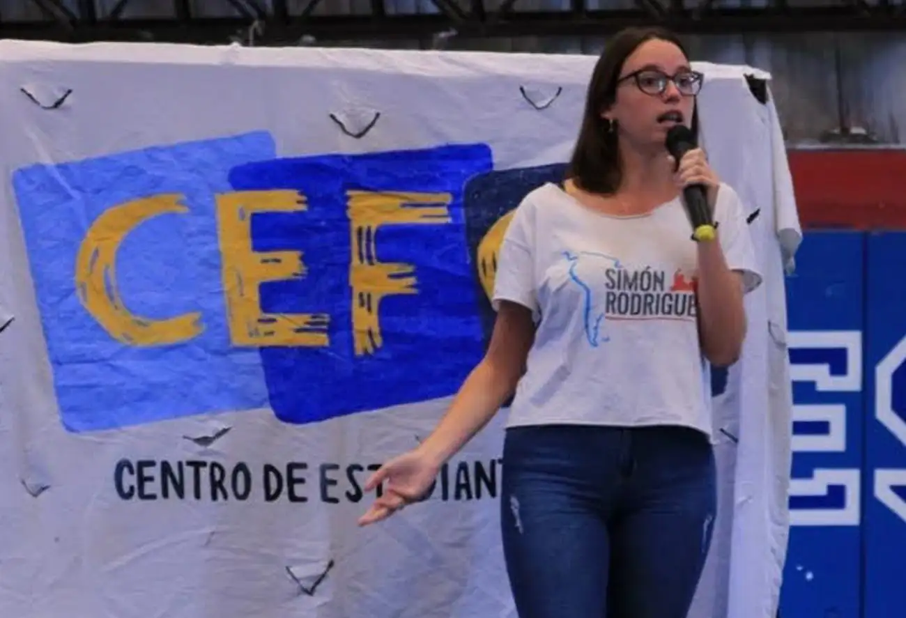 Universitarios denuncian que el Municipio “se  queda con el dinero de los estudiantes"