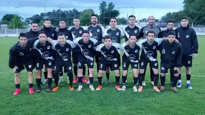 FOTO LIGA TANDILENSE DE FÚTBOL Juventud Unida está en carrera por el ascenso.