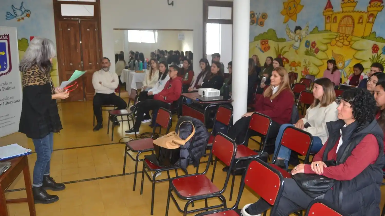 “La escuela no puede sola”: entrevista con Sandra Nicastro