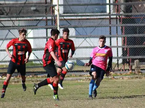 Juveniles AFA: Juventud Unida recibe a Boca Unidos 