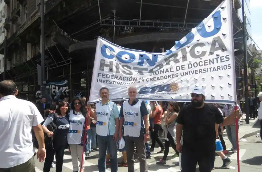 Paro de los gremios universitarios