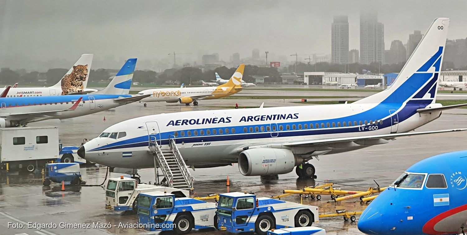 Aerolíneas Argentinas, Flybondi y JetSMART en el Aeroparque Jorge Newbery