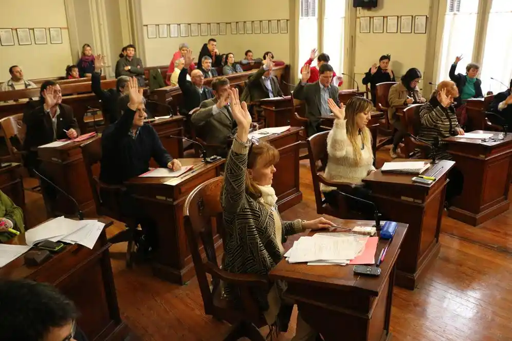 El Concejo le pidió a Día que reincorpore a los empleados