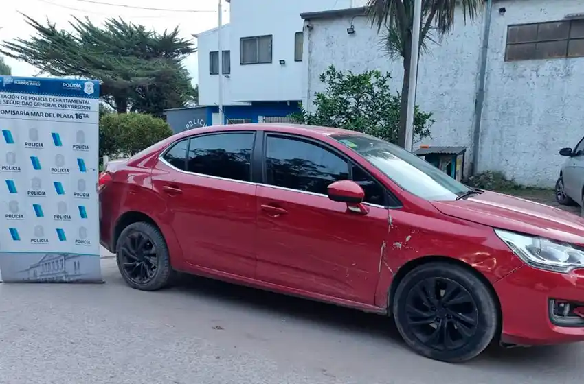 Detuvieron a dos sujetos con droga y en un auto robado hace dos años