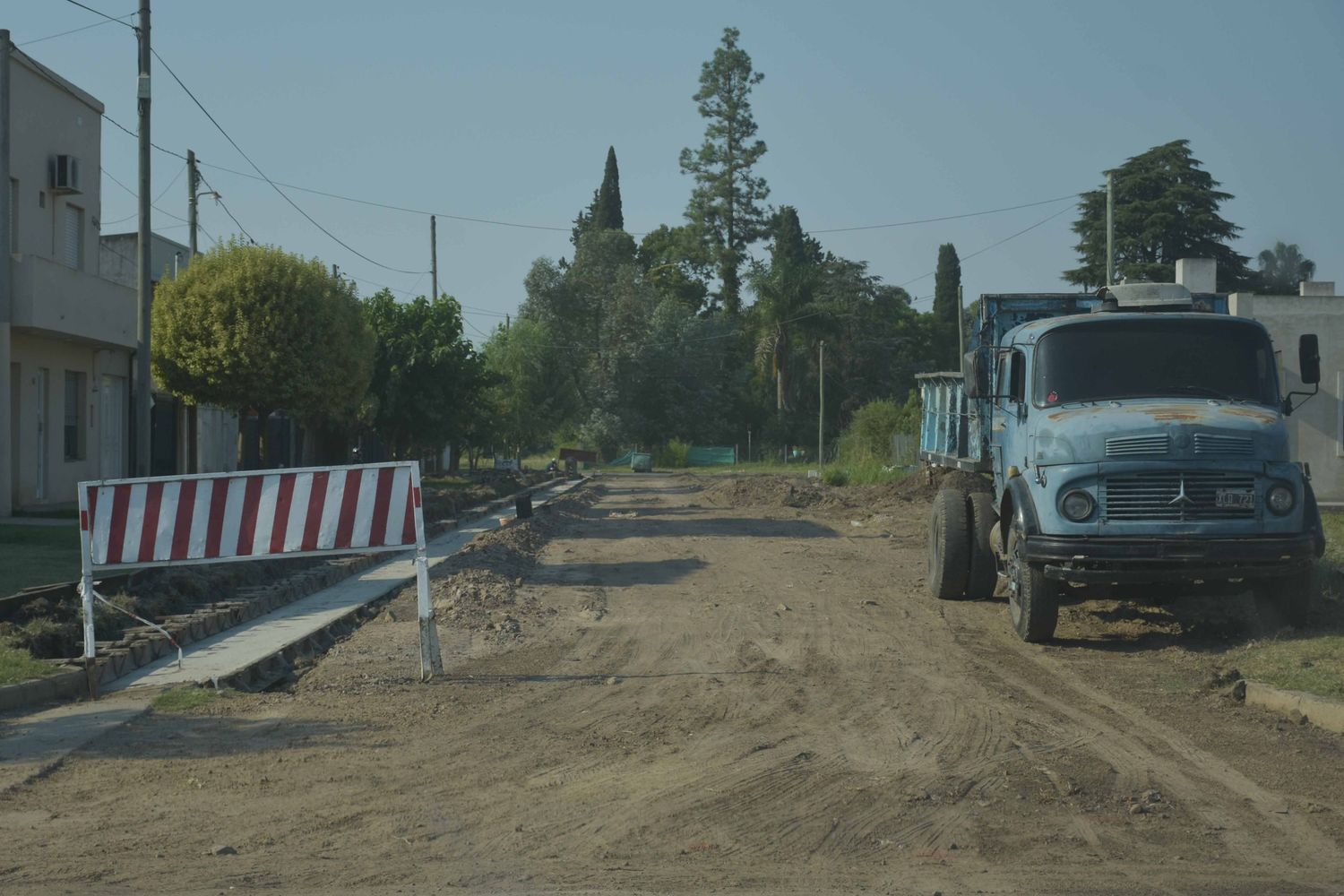 Continúa la obra de Cordón Cuneta en calle Profesor Morán