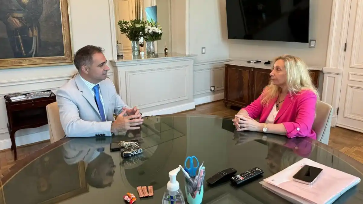 El intendente Mauricio Davico respaldó a Karina Milei y a los Menem: "Siempre con ustedes"