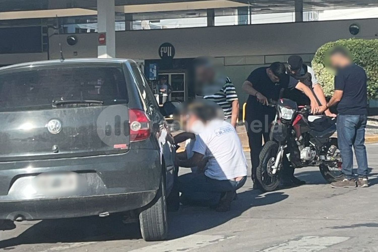 Accidente en pleno Bv. Santa Fe, a metros del Balneario Municipal