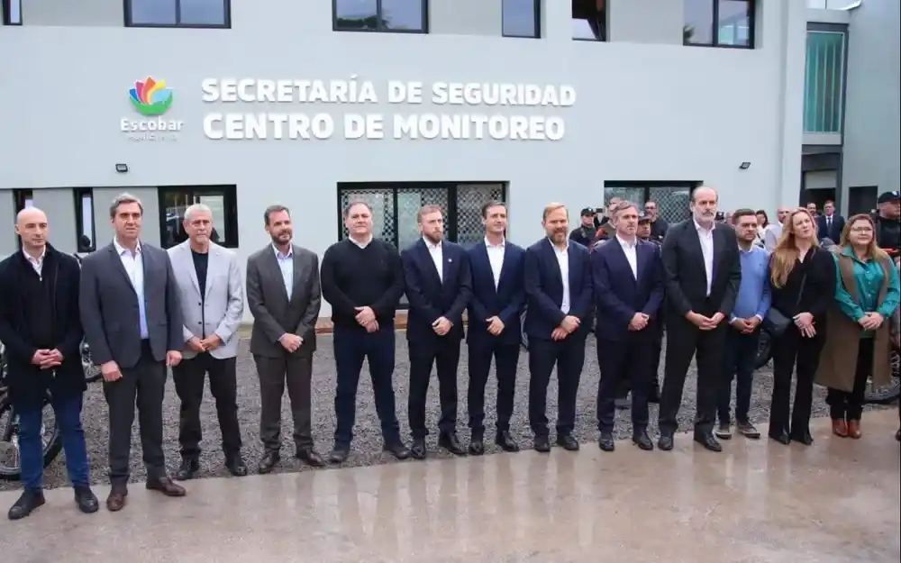 Los intendentes bonaerenses reunidos en Pilar con el ministro Javier Alonso.
