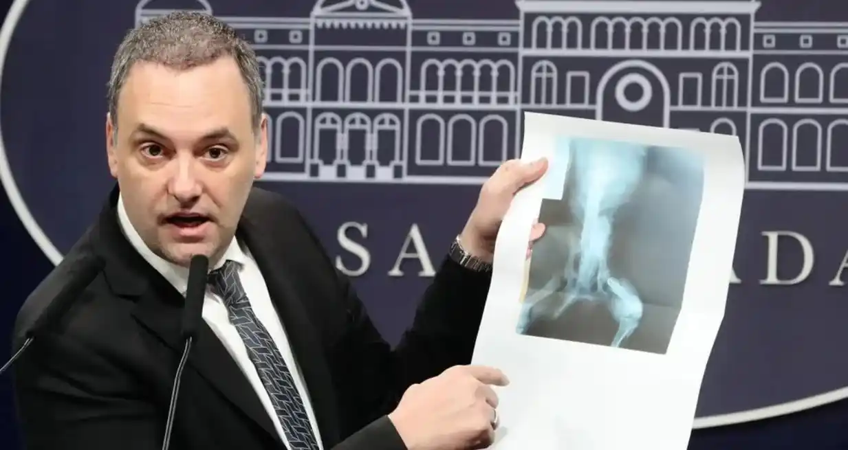 Otro audio de Spagnuolo desmiente al vocero Adorni sobre pensiones de invalidez truchas y recalienta el debate en discapacidad.