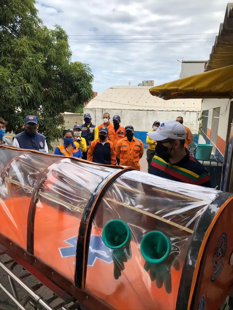 Ingenio venezolano prevalece ante la crisis: crean camilla de prevención para el COVID-19 en Lechería