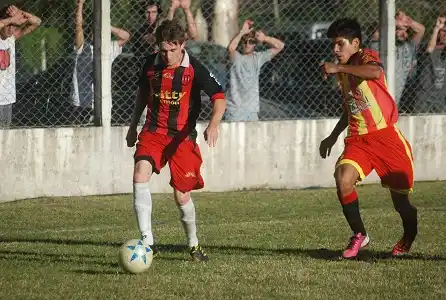 Central arrancó con el pie derecho el camino de la vuelta a primera