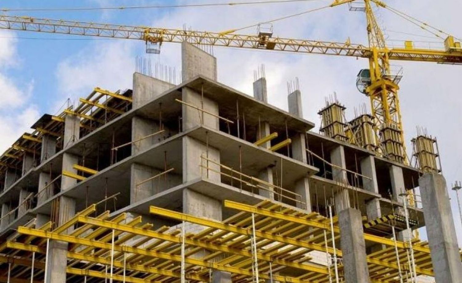 Dos grandes constructoras despidieron a 300 trabajadores en Rosario