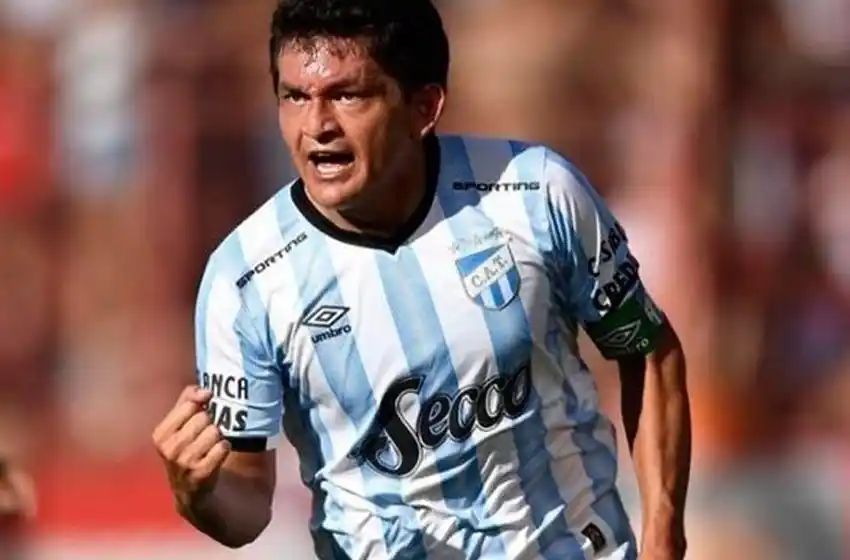 El Pulga Rodríguez se despidió de Atlético Tucumán y generó todo tipo de repercusiones