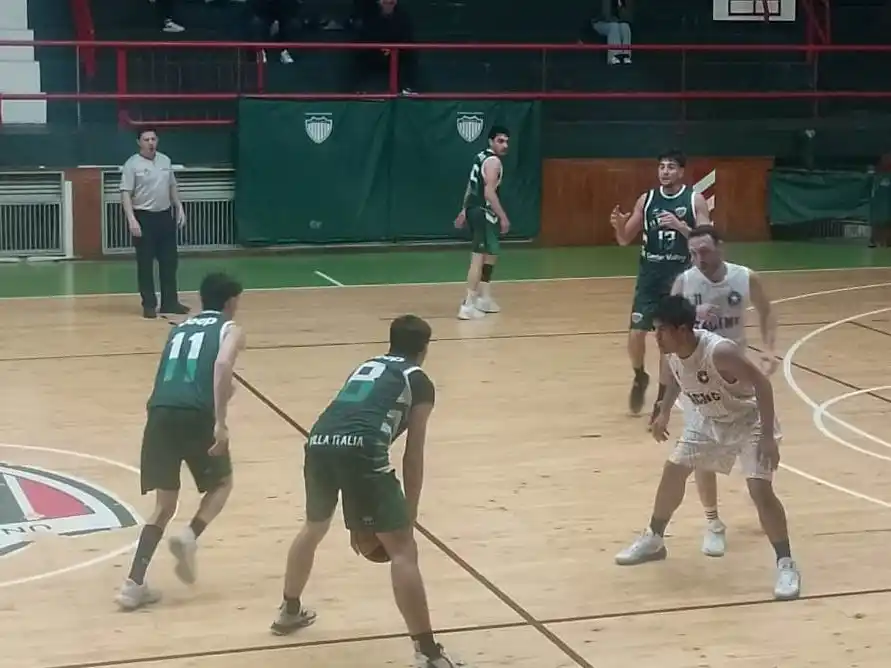 Una imagen del encuentro disputado en Villa Italia.