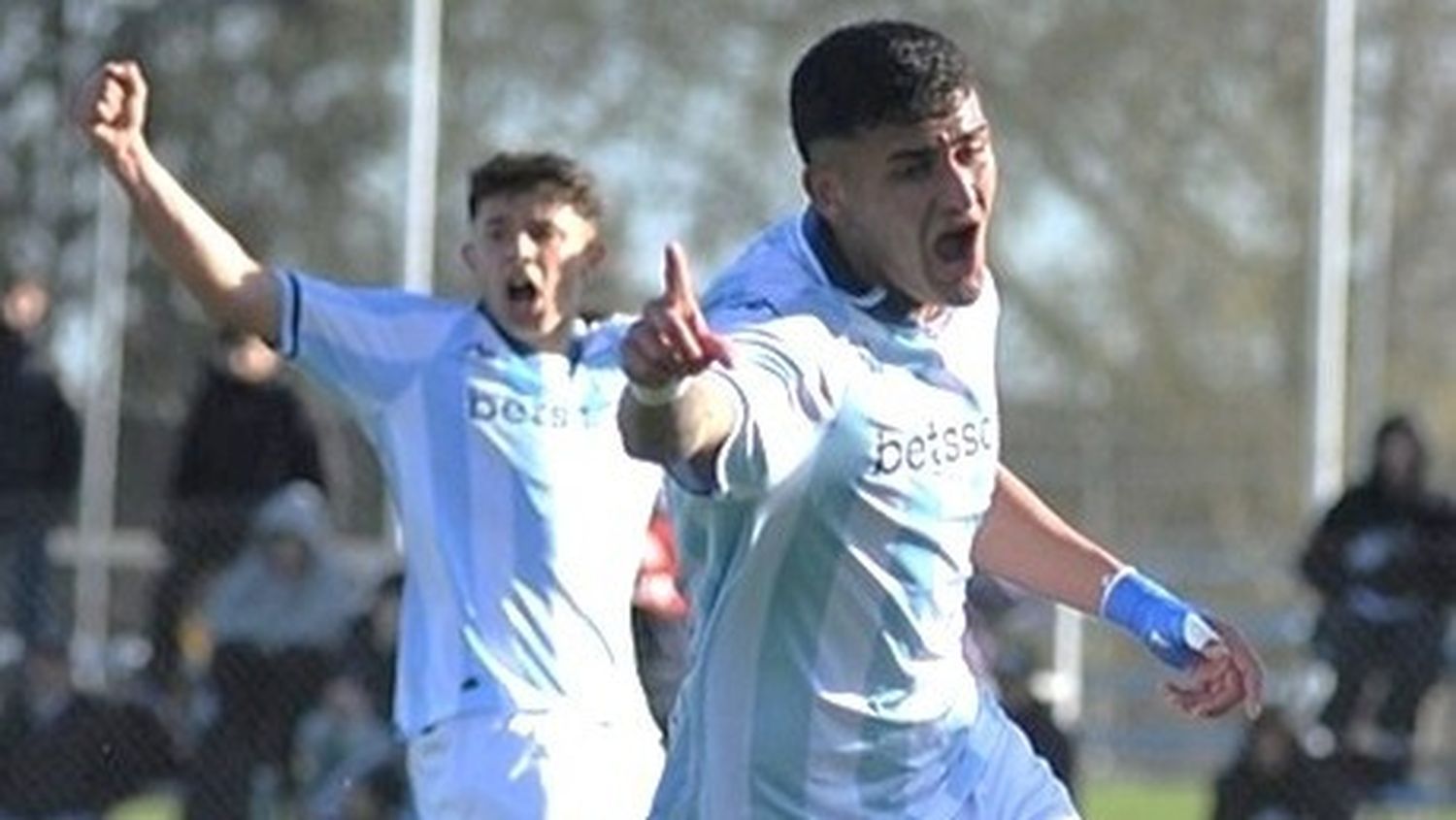 Otro gol de Paredes