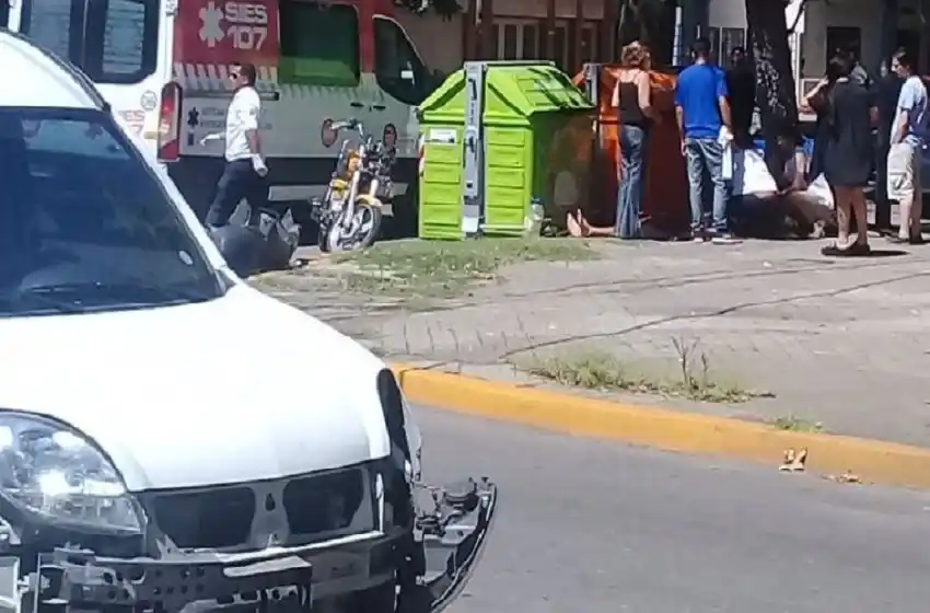 Un hombre herido tras chocar con su moto
