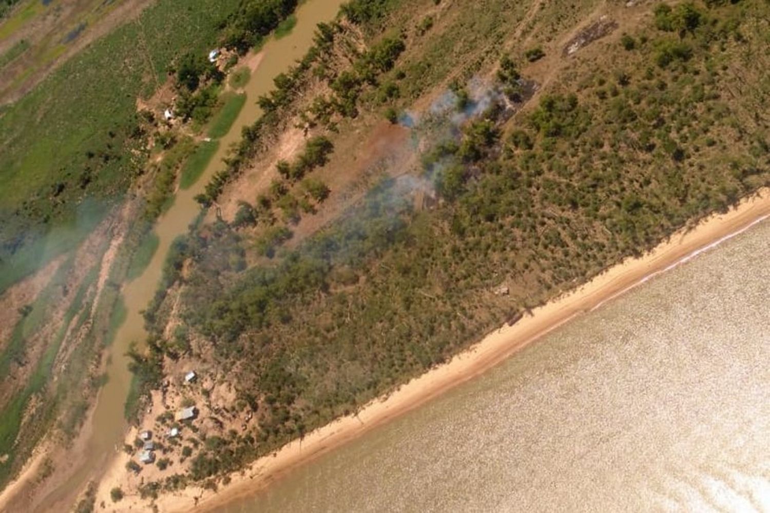 Otra vez, fuego en islas del Delta entrerriano