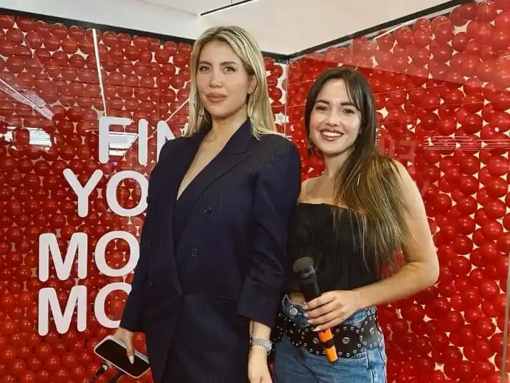 La gualeguaychuense Camila Lujan condujo un evento junto a Wanda Nara