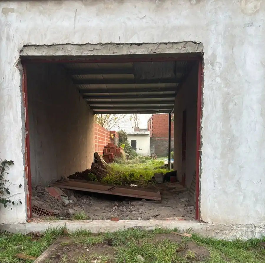 portón robado güemes 900