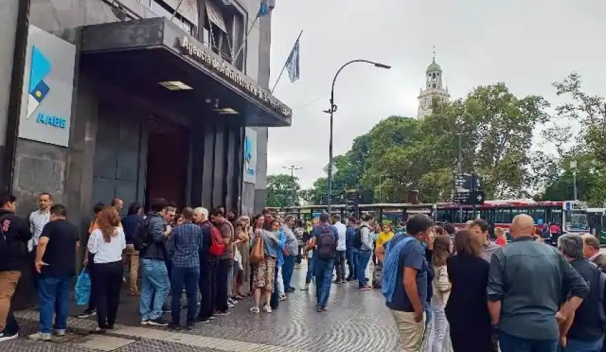 Sin previo aviso despiden a más de 100 empleados de Ferrocarriles Argentinos