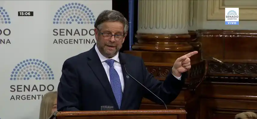 Legalización del aborto bajaría drásticamente costos para el Estado, dijo el ministro de Salud