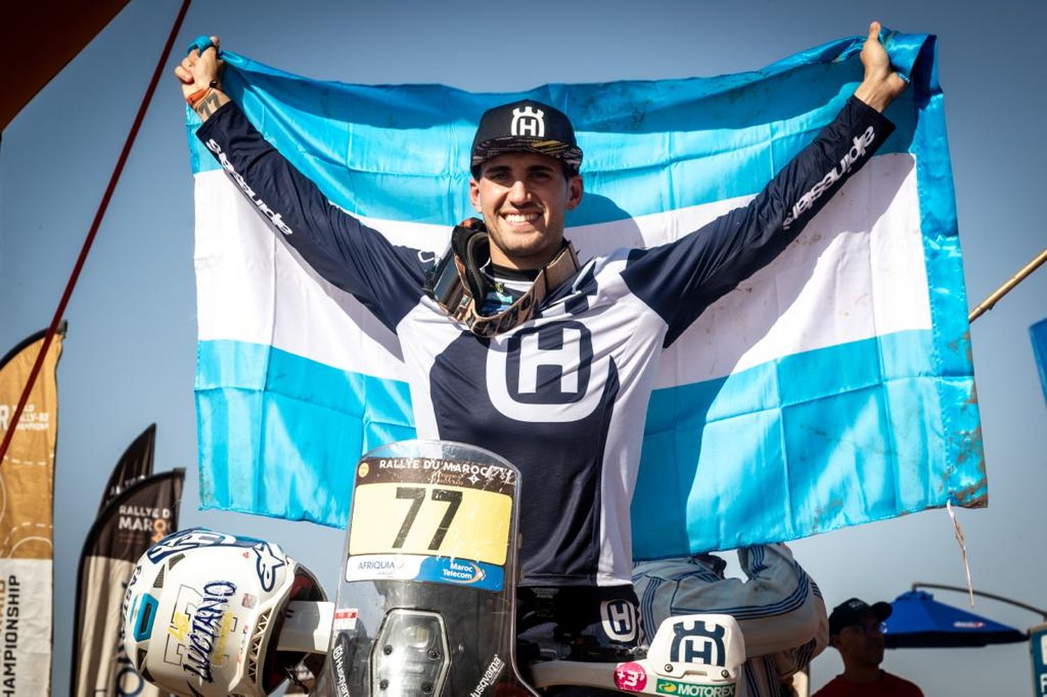 Luciano Benavides, nuevo monarca de las motos en cross country.