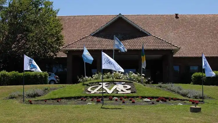 Aficionados y profesionales, en el “Memorial Guillermo Ibáñez”