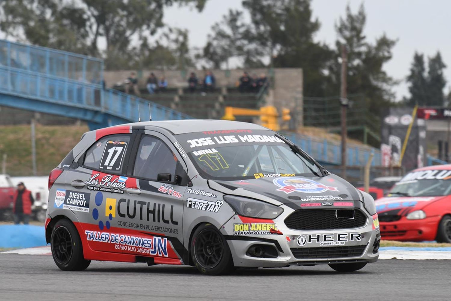 Lucas Bayala terminó cuarto en pista, pero fue reclasificado quinto.