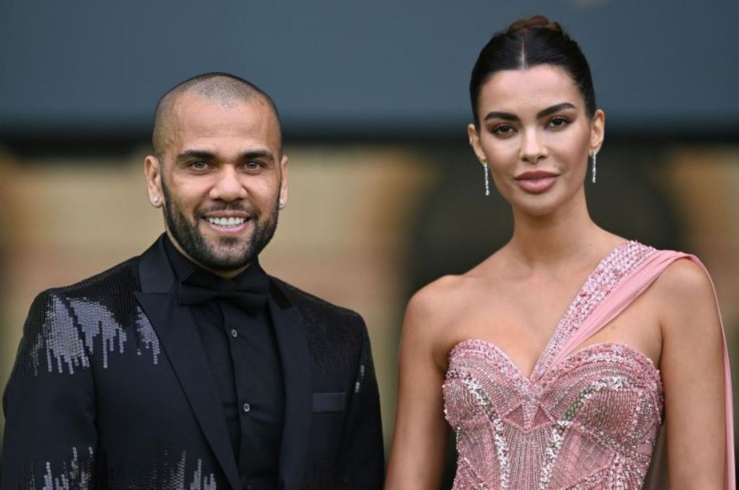 La modelo Joana Sanz le pidió el divorcio a Dani Alves