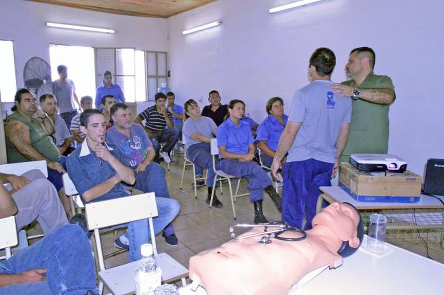 Se dictó un curso de primeros auxilios en la Unidad Penal Nº 7
