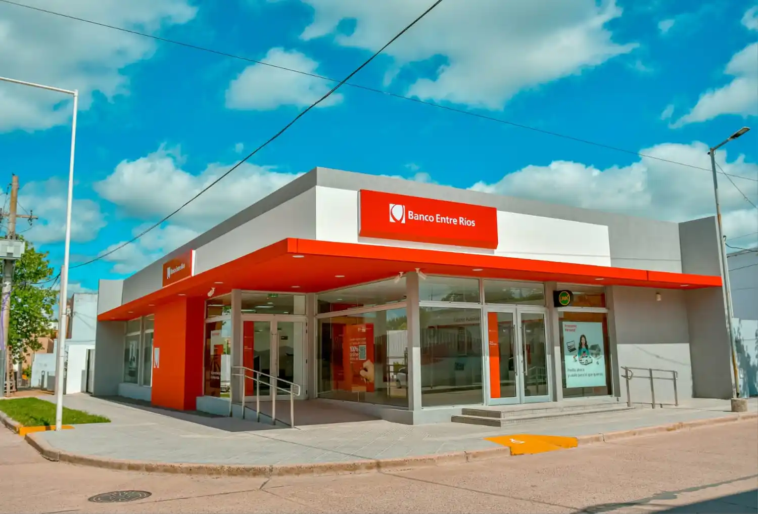 Banco Entre Ríos inauguró el nuevo edificio de la sucursal Tala con un enfoque innovador y tecnológico