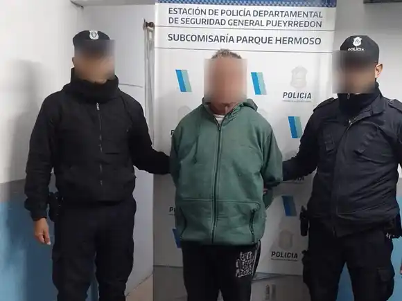 Lo detuvieron por violento y trató de zafar diciendo que había tomado una tira de clonazepam