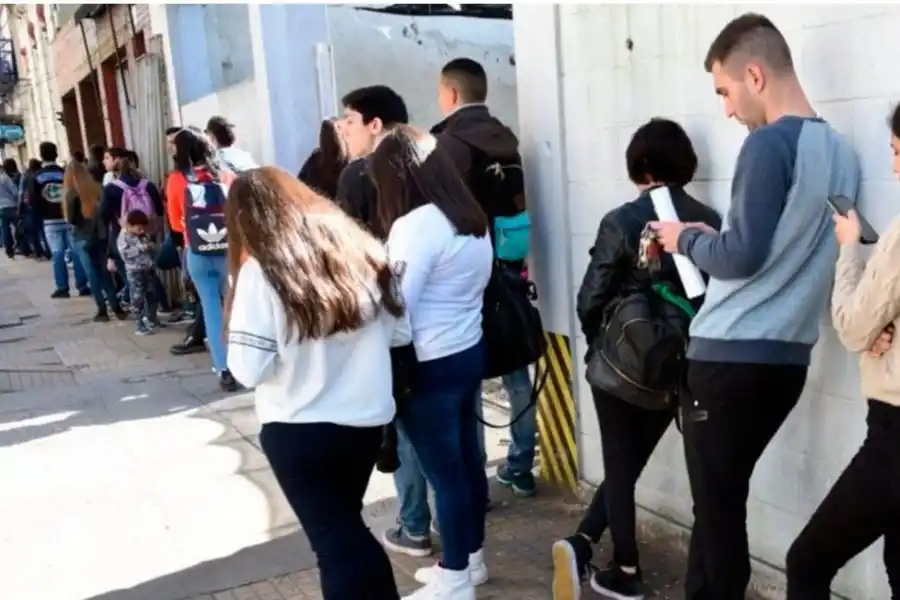 En Argentina cerca de 4 millones de personas se encuentran en búsqueda laboral 