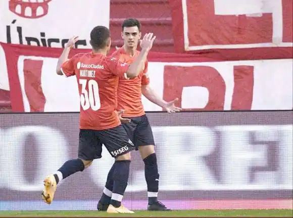 Independiente le ganó a Huracán  y se arrimó a la cima del torneo