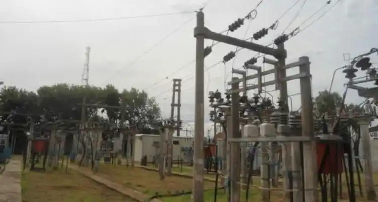 Gran parte de la ciudad sin luz por fallas en los alimentadores