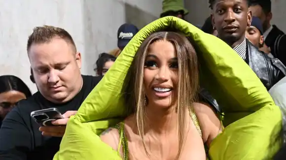 Cardi B arremete contra Biden