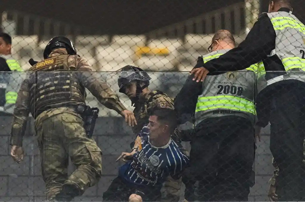 Brutal golpiza a hinchas