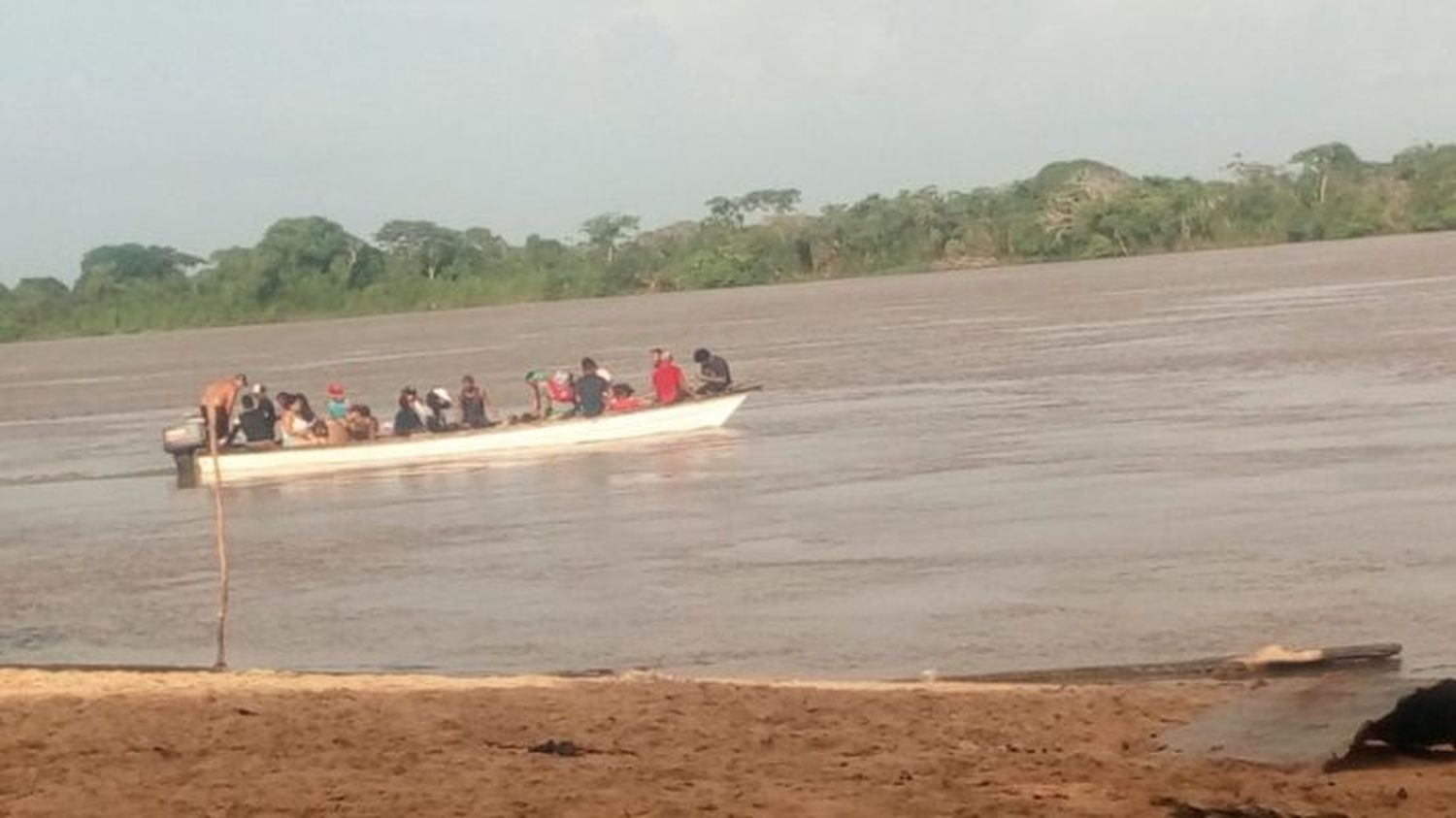 YA SON CUATRO SOBREVIVIENTES: waraos rescatan a dos personas más del naufragio en Delta Amacuro