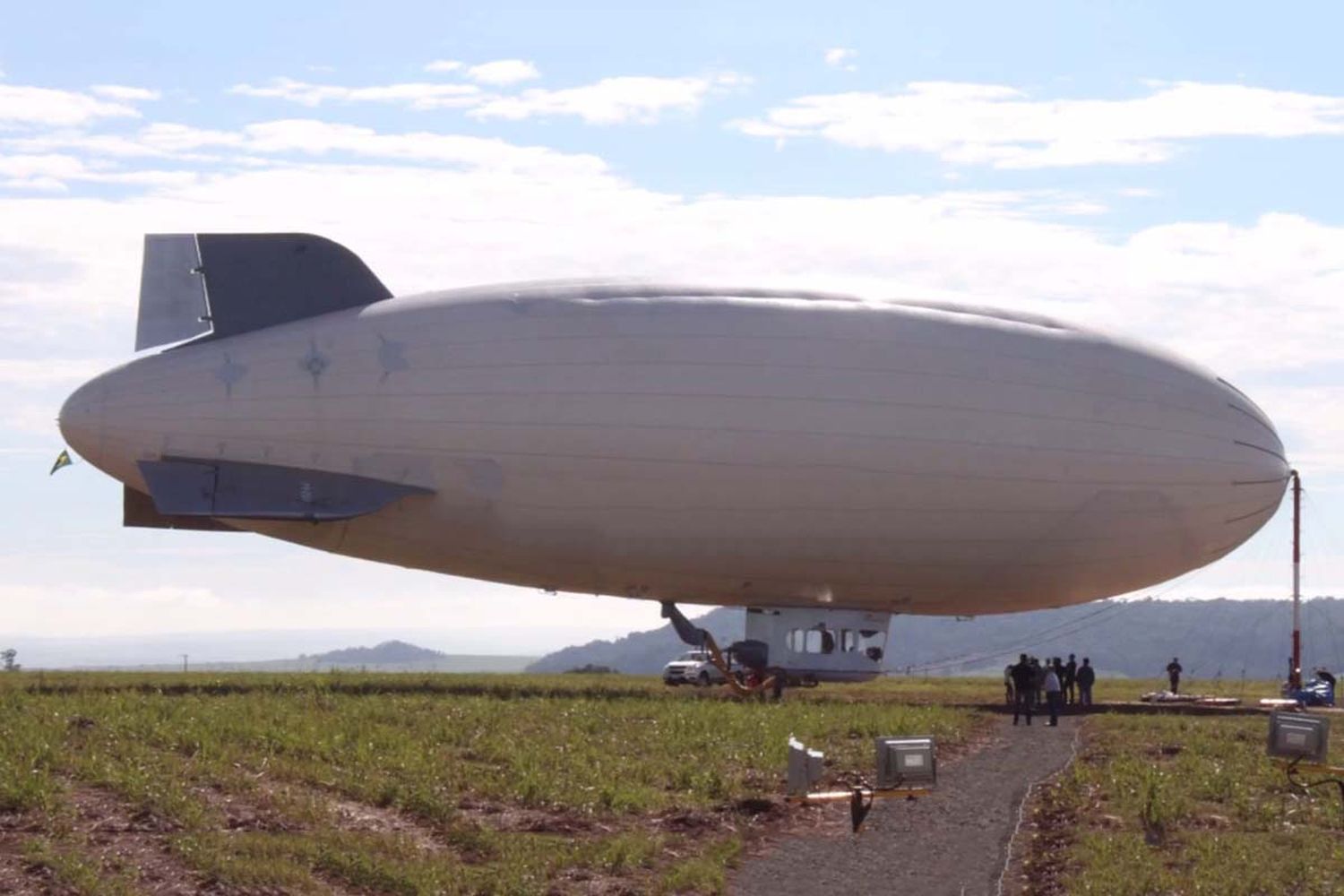 Primer dirigible fabricado en Brasil obtiene su certificado de tipo